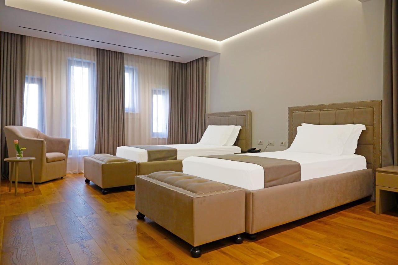 Mark Hotel Tirana Bërxull Εξωτερικό φωτογραφία