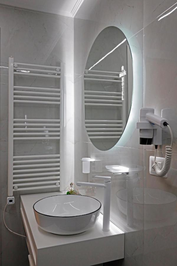 Mark Hotel Tirana Bërxull Εξωτερικό φωτογραφία